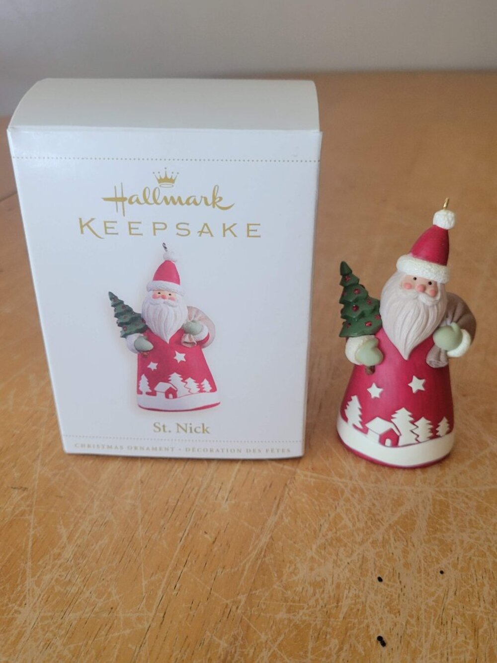2006 Hallmark Keepsake St. Nick Christmas Ornament Santa Claus Tree Presents